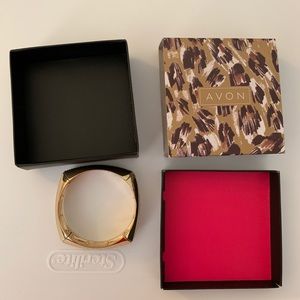 2/$10 Avon Pacific Rays Pavé Stretch Bracelet